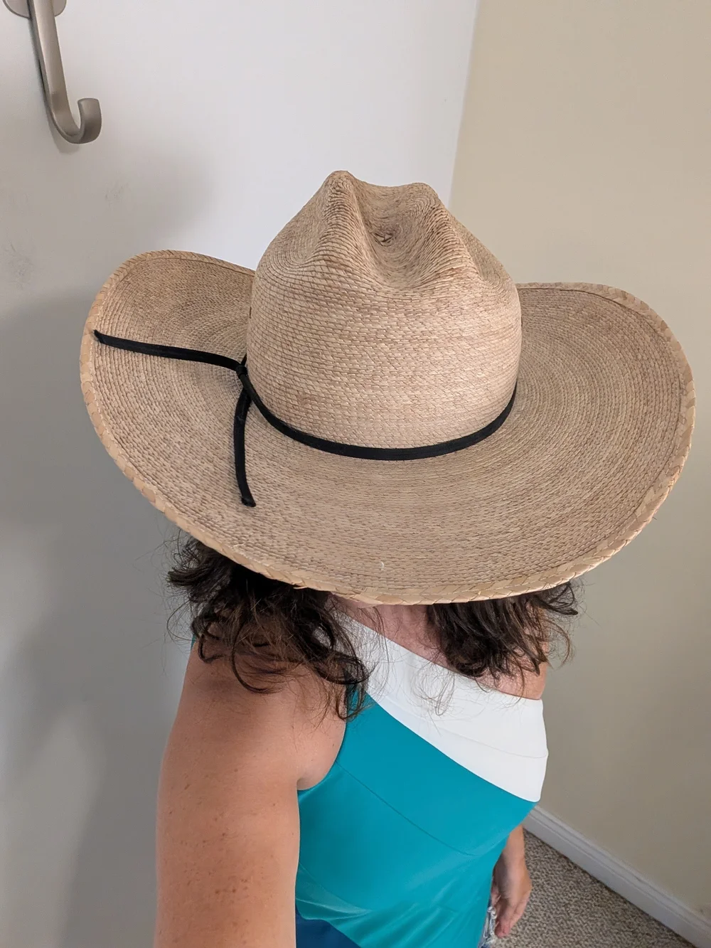 Justin Straw Cowboy Hat with Black Band Size 20